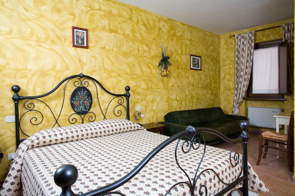 La Tenuta Dei Ricordi Castel Ritaldi Exterior foto